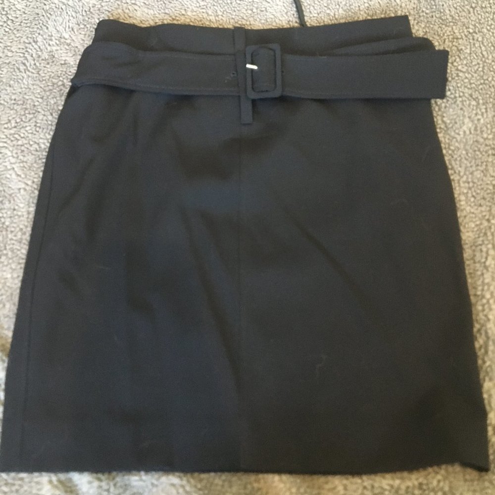 Prada black skirt with removable belt, size 40 US
